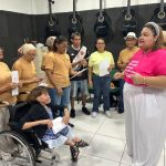 Em clima de Carnaval, alunos da FUnATI gravam marchinha autoral