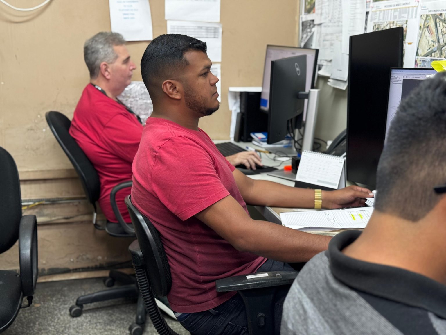 Comércio fixo em áreas públicas tem alta de 7% no atendimento da prefeitura em 2025