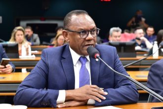 Comissão aprova projeto com medidas para aumentar proteção do consumidor em compras pela internet