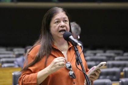 Comissão aprova projeto que estabelece famílias prioritárias em processos de regularização fundiária