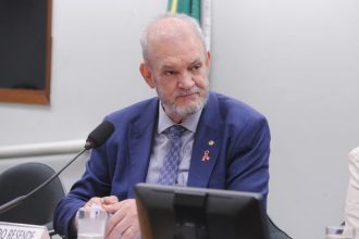 Comissão aprova parceria entre escolas e SUS para detectar câncer entre crianças e adolescentes
