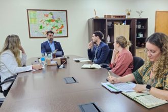 Sema Amazonas recebe reconhecimento da Embaixada da Irlanda por queda no desmatamento e nas queimadas