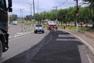 Prefeitura de Manaus intensifica recuperação asfáltica na avenida Rodrigo Otávio