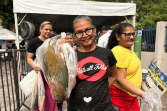 Governo Presente: ADS doa seis toneladas de peixe e fortalece a agricultura familiar com Feira, no Japiim