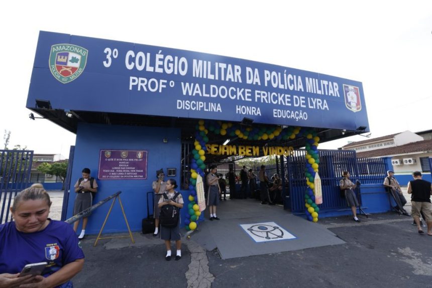 Governador Wilson Lima inicia ano letivo de 2026 destacando novas ferramentas digitais e conquistas de alunos da rede pública