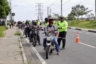 Prefeitura retira 25 motocicletas irregulares das ruas de Manaus durante operação ‘Cavalo de Aço’