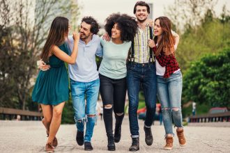 A Força do Coletivo: Por Que Viver Juntos É Melhor