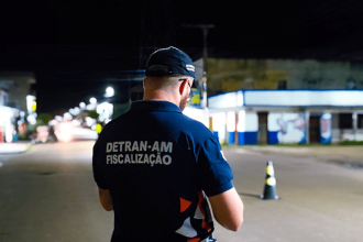 Detran-AM: Operação autua influenciador digital por série de infrações de trânsito