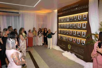 Secretaria de Educação realiza 2ª edição do prêmio “Educadores que Transformam” e homenageia 32 professores da rede estadual