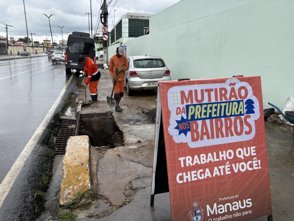Prefeitura de Manaus corrige tubulação prejudicada pelo serviço da empresa Águas de Manaus na avenida Constantino Nery