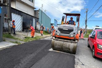 Nova frente de obra da Prefeitura de Manaus atende solicitação de moradores e trabalha na recuperação asfáltica do bairro Japiim 