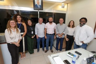 Prefeitura de Manaus fortalece parceria com o TCE-AM e amplia oferta de cursos para servidores da rede municipal de educação