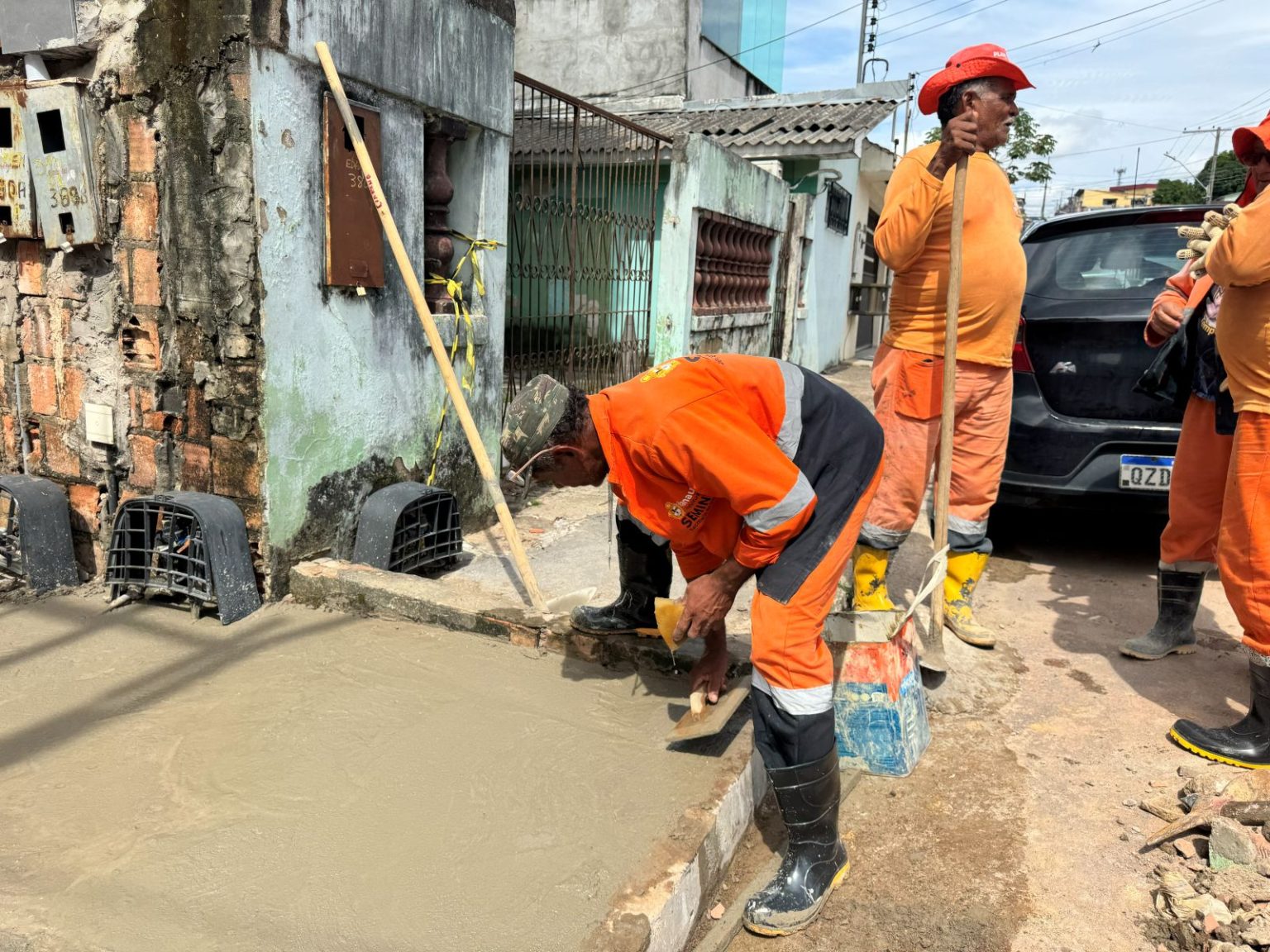 Prefeitura de Manaus conclui recuperação de rede de drenagem danificada por construção irregular no bairro Lírio do Vale