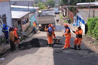 Prefeitura de Manaus reforça manutenção asfáltica na comunidade Nossa Senhora de Fátima 2