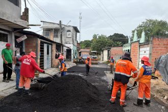Prefeitura recupera via no bairro Jorge Teixeira e garante mais segurança e mobilidade aos moradores