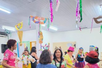 Seas promove festa de Carnaval para frequentadores dos Centros de Convivência