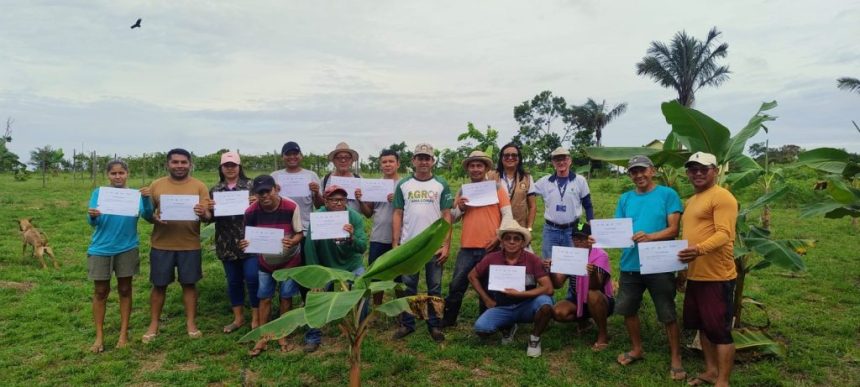 Sepror leva qualificação de Boas Práticas na Produção de Melancia, Hortaliças e Biofertilizantes a produtores de Manaquiri