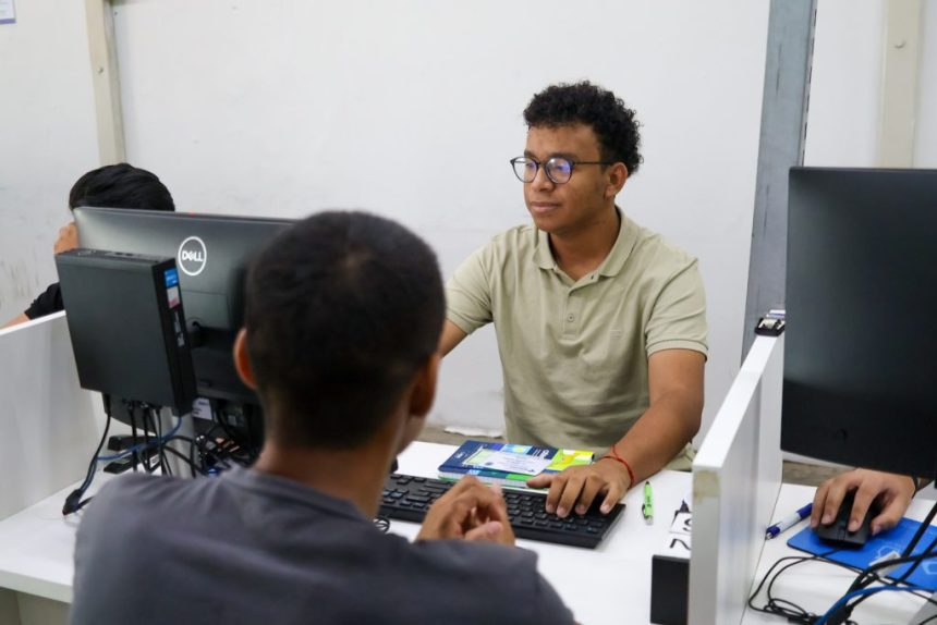 Sine Amazonas divulga 172 vagas de emprego para esta sexta-feira