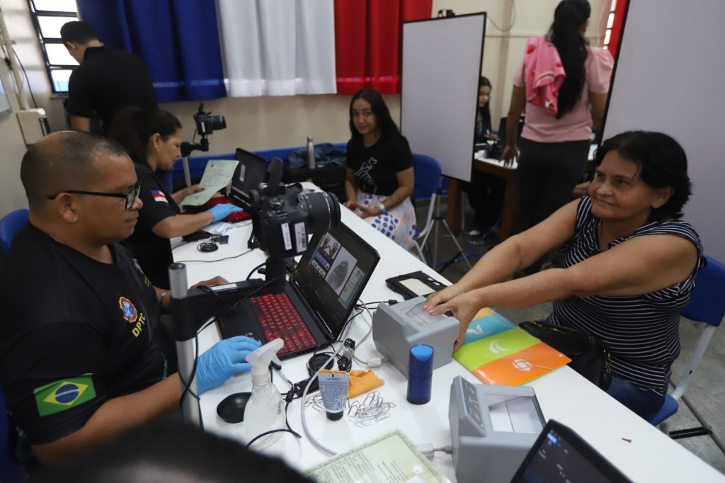 Governo Presente: 31ª edição registrou mais de 8,1 mil atendimentos no Tarumã, zona oeste da capital