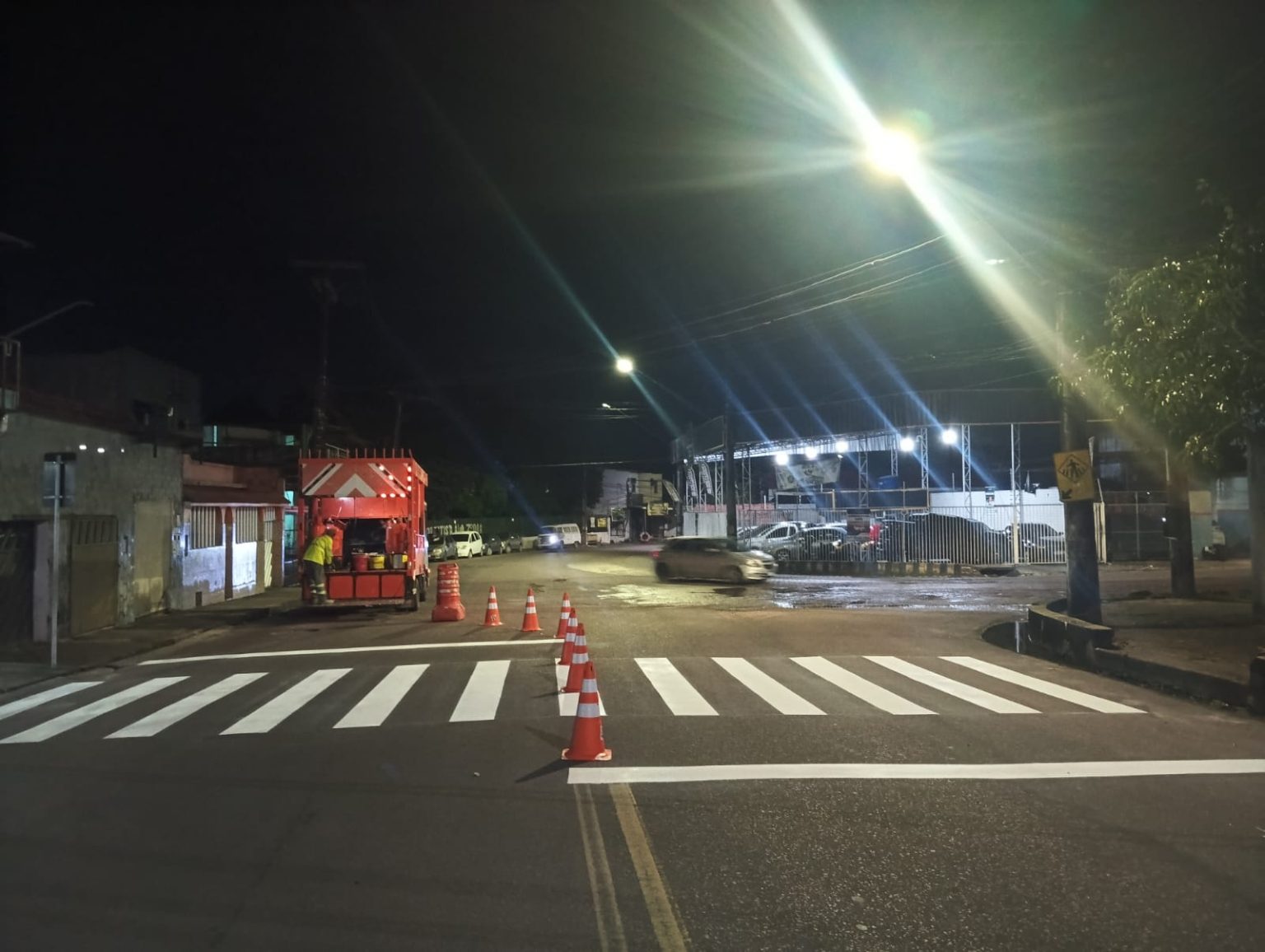 Prefeitura de Manaus avança com nova etapa de sinalização viária para reforçar segurança e organização do trânsito