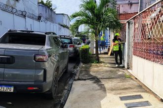 Prefeitura ouve moradores sobre mudança de circulação em via da zona Oeste de Manaus