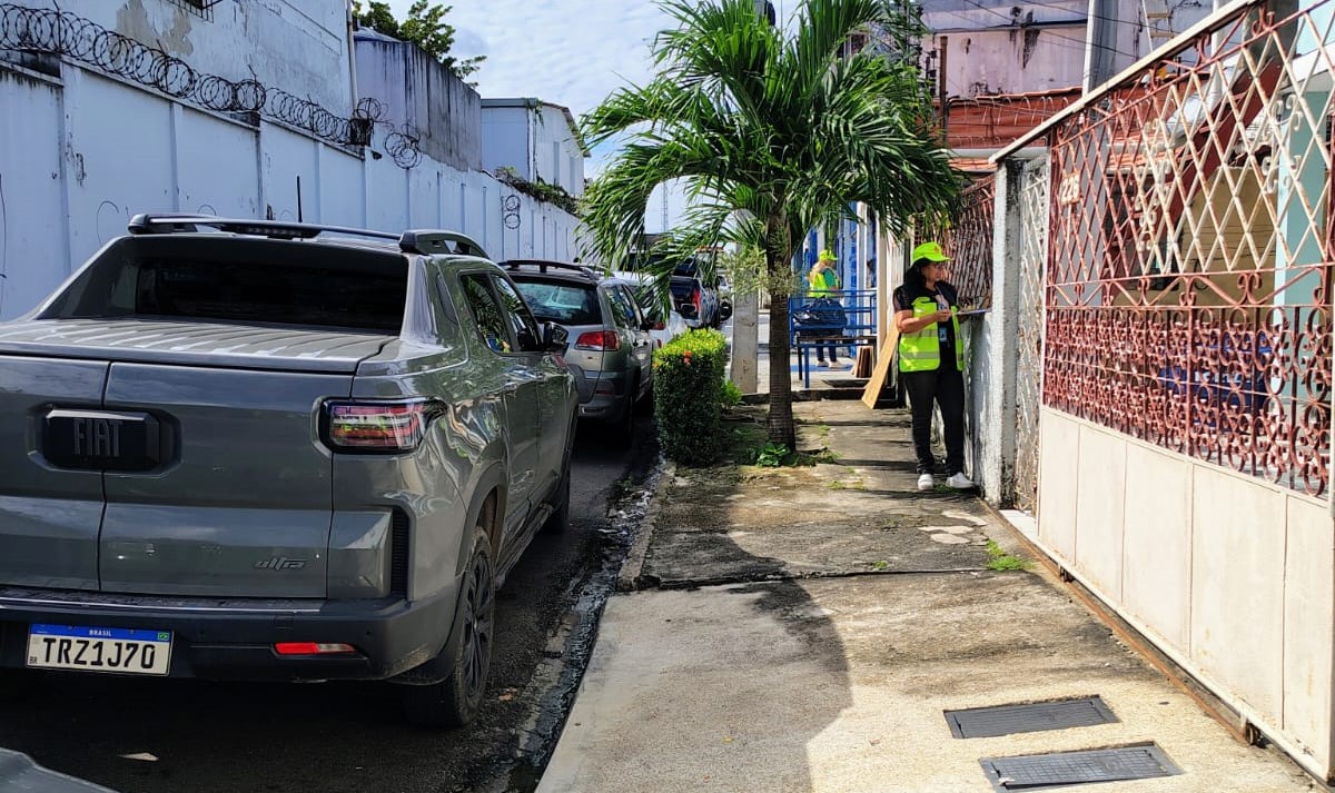 Prefeitura ouve moradores sobre mudança de circulação em via da zona Oeste de Manaus
