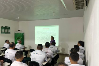 Prefeitura de Manaus promove formação do programa ‘Escola de Transporte Inclusivo’ a motoristas de ônibus 