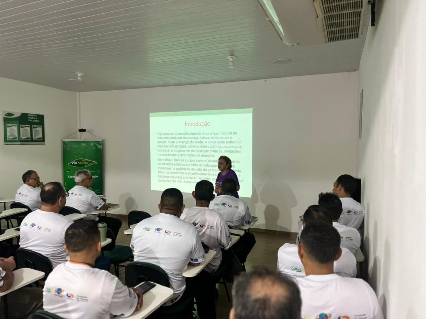 Prefeitura de Manaus promove formação do programa ‘Escola de Transporte Inclusivo’ a motoristas de ônibus 