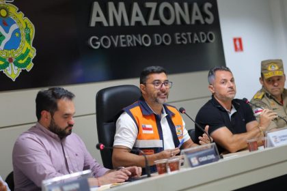 Wilson Lima alinha ações estratégicas para enfretamento à cheia de 2026, durante reunião do Comitê Permanente de Enfrentamento a Eventos Climáticos e Ambientais