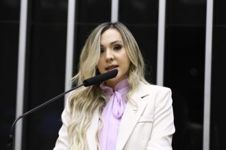 Projeto prevê certidão de nascimento em formato digital no aplicativo Gov.br