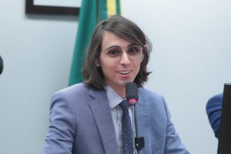 Proposta prioriza antenas compactas para expansão do 5G no Brasil