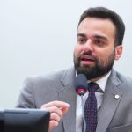 Comissão propõe que atletas fiquem com 50% dos direitos de imagem em apostas esportivas