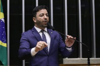 Projeto cria programa de apoio a famílias de crianças com autismo no SUS