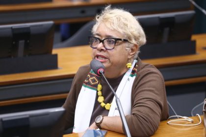 Projeto obriga farmácias do SUS a aceitarem receitas prescritas por enfermeiros