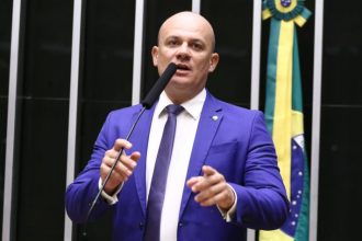 Projeto assegura igualdade para militares antigos preteridos em promoções