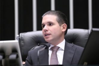 Câmara aprova criação de cargos para ministérios da Educação e da Gestão