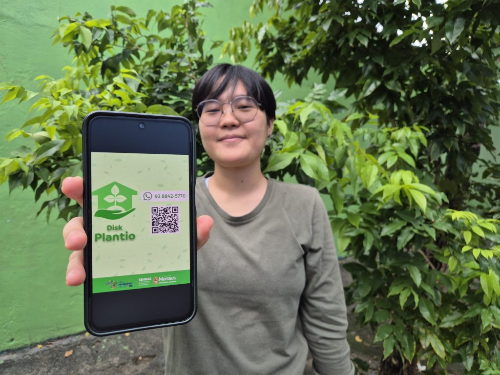 Prefeitura de Manaus lança serviço para população solicitar plantio de mudas na frente de seus imóveis