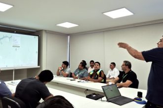Ageman e UGPM Energia participam de treinamento para aprimorar monitoramento da iluminação pública em Manaus