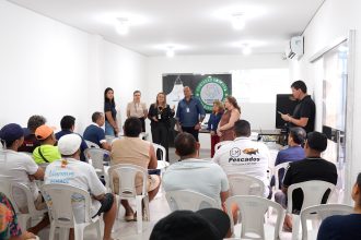 Visa Manaus promove capacitação sobre boas práticas sanitárias para comerciantes de pescado