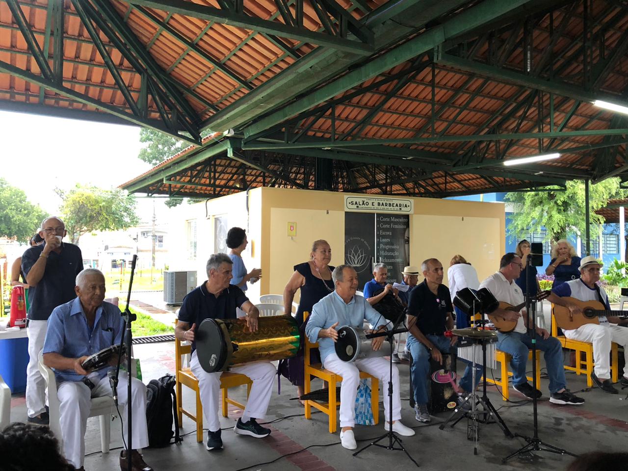 Prefeitura de Manaus realiza programação musical do projeto ‘Seresta, Prosa e Poesia’ para adultos e pessoas idosas