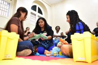 Cetam amplia formação para inclusão e oferta mais de 25 turmas de qualificação profissional para atuação no cuidado de pessoas com TEA