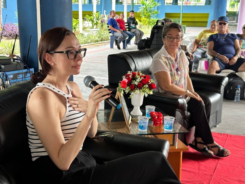 Prefeitura de Manaus realiza ação especial do Dia da Mulher no Parque do Idoso