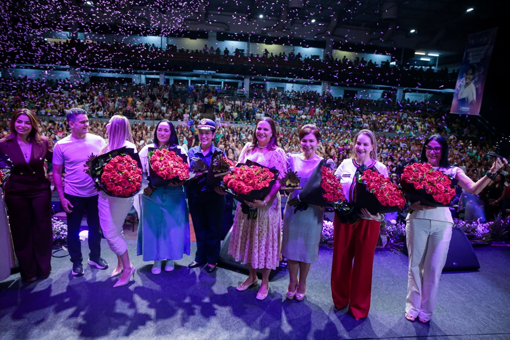 David Almeida destaca força das mulheres e reúne mais de 4 mil participantes no “Mulheres que Inspiram” em Manaus