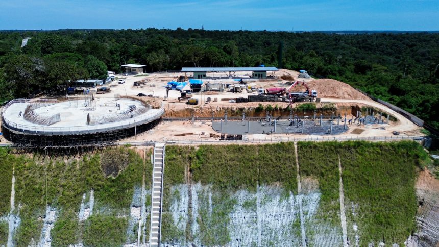 Prefeitura amplia frentes de trabalho de concretagem e no restaurante do parque Encontro das Águas