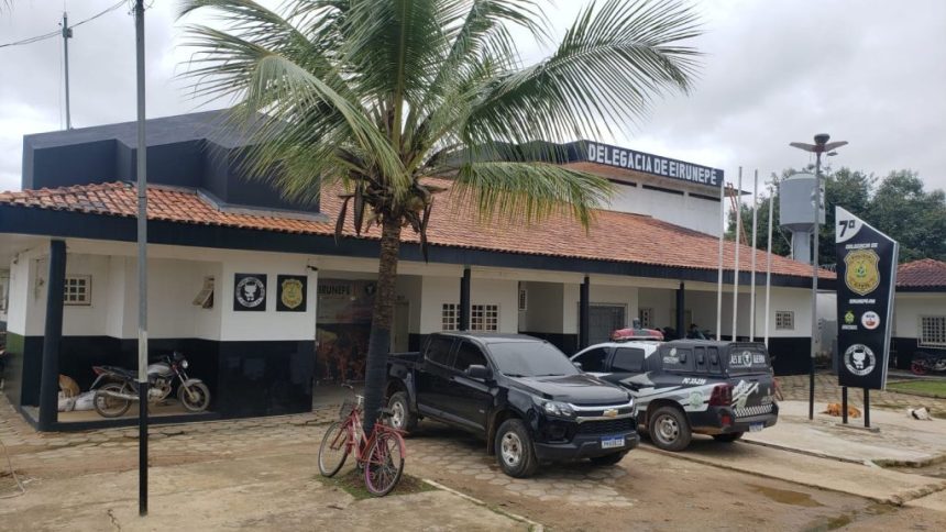 PC-AM prende homem em flagrante por ferir a própria companheira com uma faca, em Eirunepé