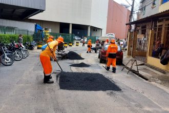 Prefeitura de Manaus intensifica recuperação asfáltica e transforma mobilidade no bairro São José Operário