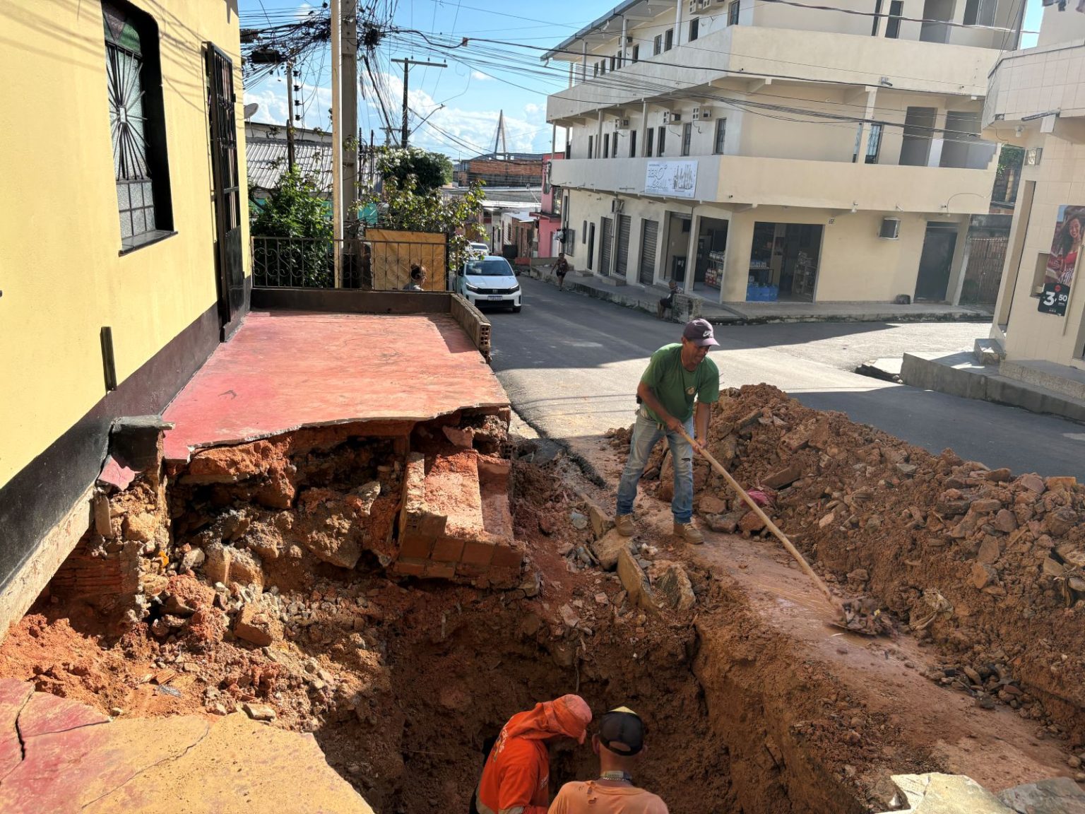 Prefeitura de Manaus recupera drenagem no bairro Compensa 