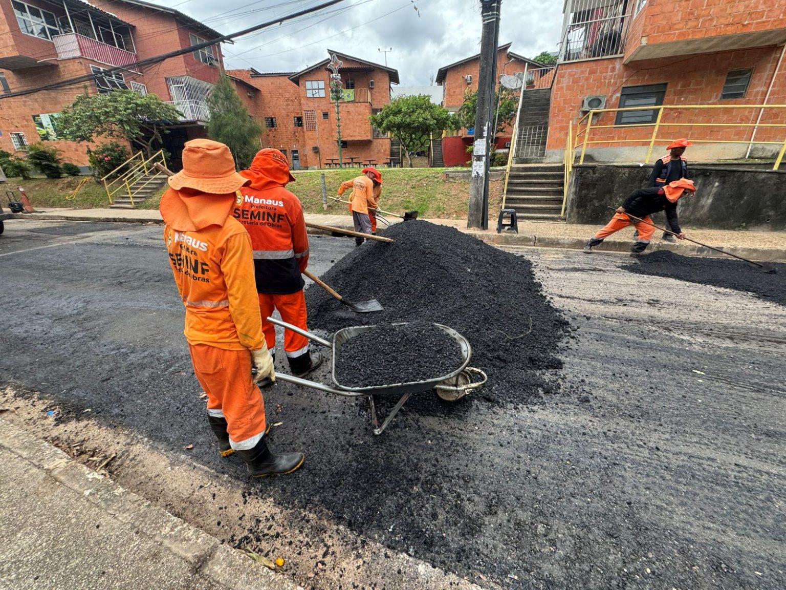 Prefeitura transforma a rua Igarapé de Manaus e garante mais segurança e mobilidade no Centro