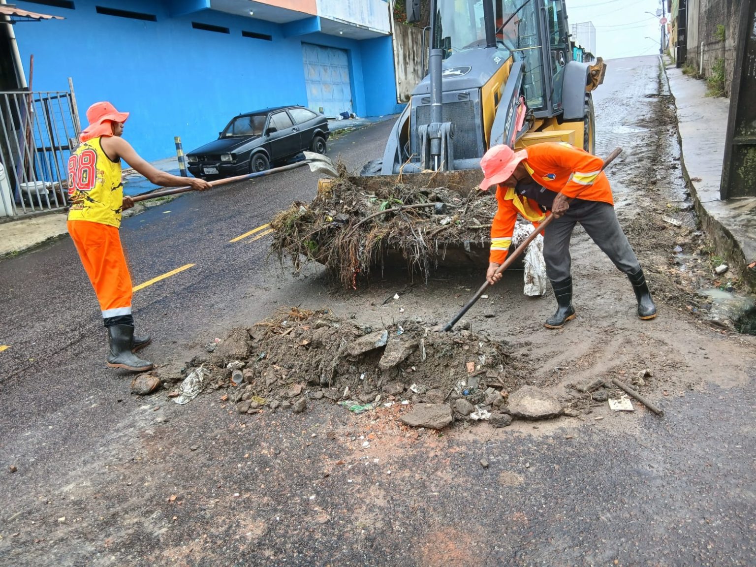 Prefeitura de Manaus intensifica limpeza urbana e protege sistemas de drenagem contra alagamentos