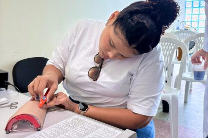 Prefeitura de Manaus forma novos médicos para ampliar oferta de implante subdérmico contraceptivo